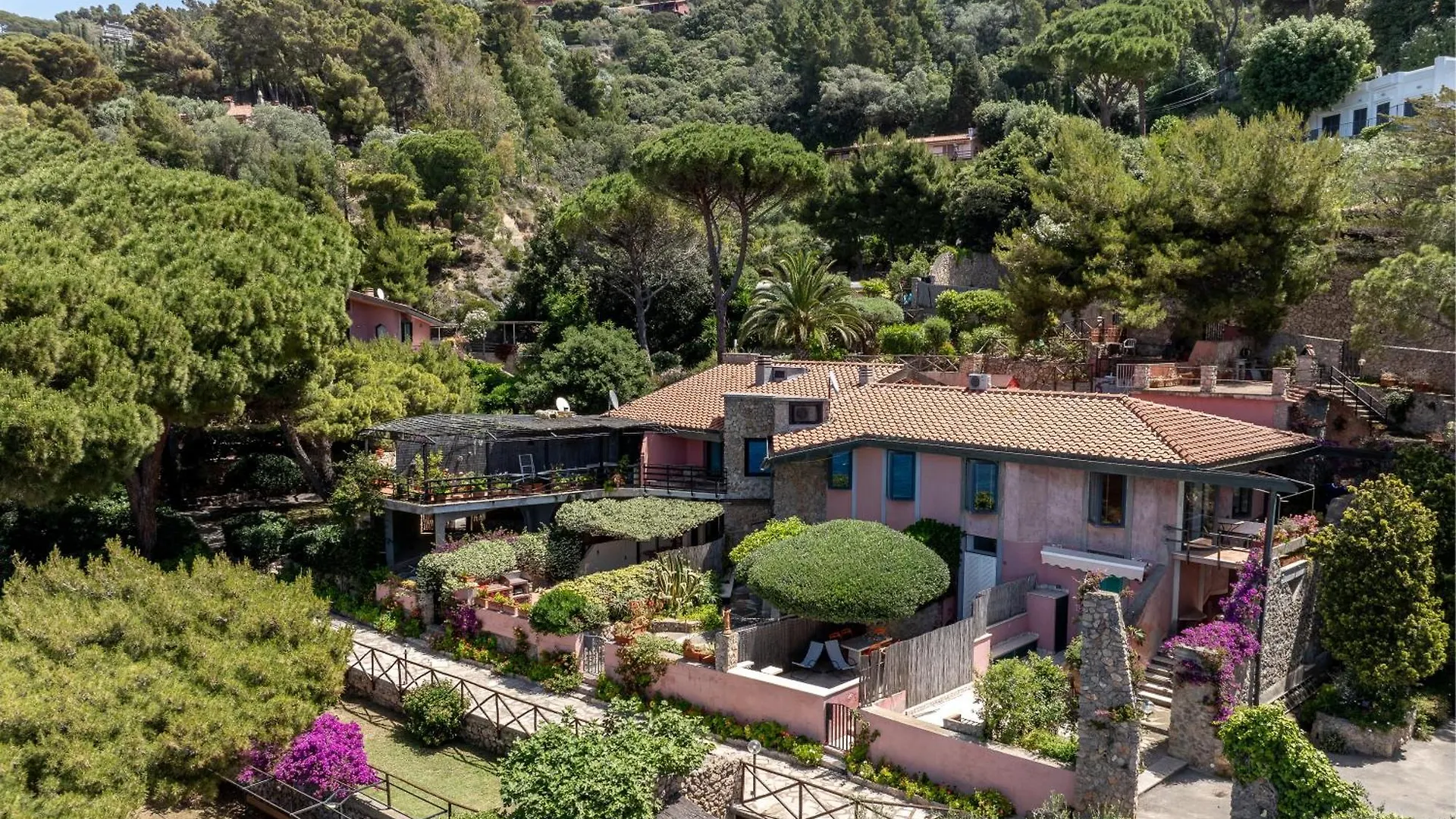 Апартаменты Argentarola In Porto Santo Stefano,Pool And Sea View Порто Санто Стефано